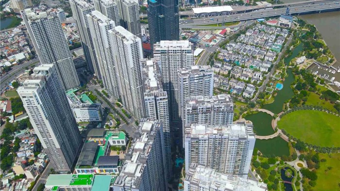 Giá nhà cao, mức sinh thấp: Việt Nam trước tình thế "chưa kịp giàu đã già"