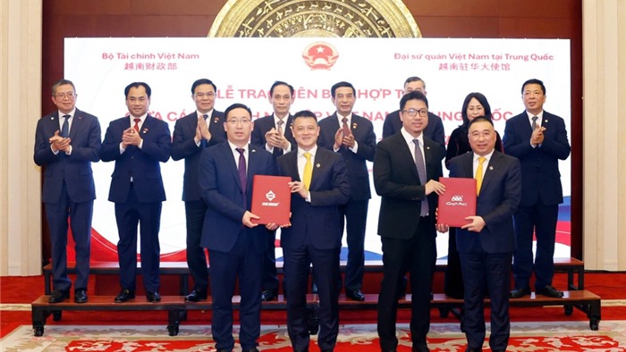  Sun Group ký biên bản ghi nhớ trị giá 2,3 tỷ USD hợp tác với "ông lớn" thiết kế nội thất của Trung Quốc 